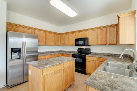 6724 S 36th Ln, Phoenix, AZ 85041 photo 10