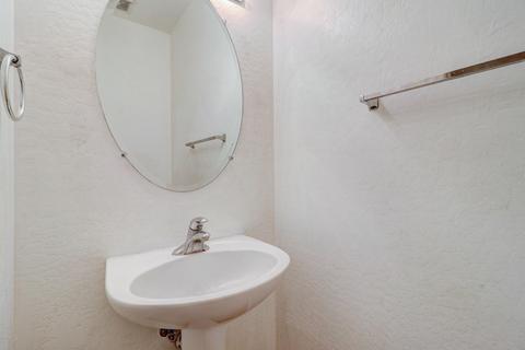 6724 S 36th Ln, Phoenix, AZ 85041 photo 14