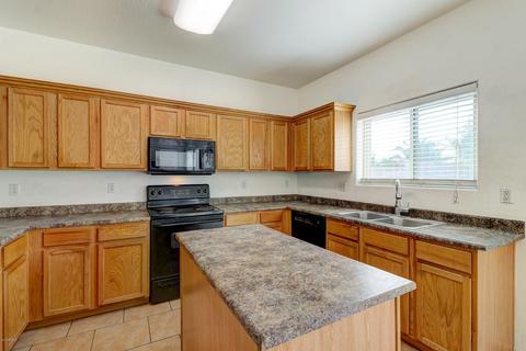 6724 S 36th Ln, Phoenix, AZ 85041 photo 11
