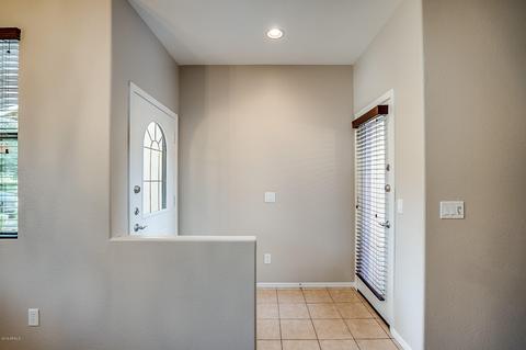 4356 E Selena Dr, Phoenix, AZ 85050 photo 9