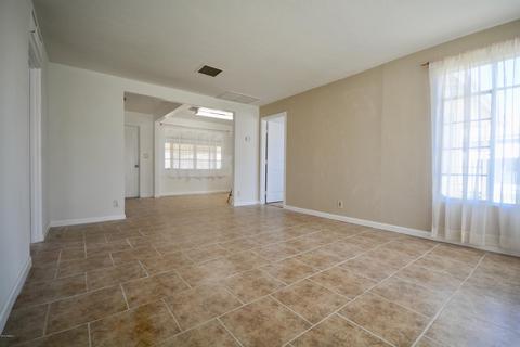 728 W 2nd Pl, Mesa, AZ 85201 photo 4