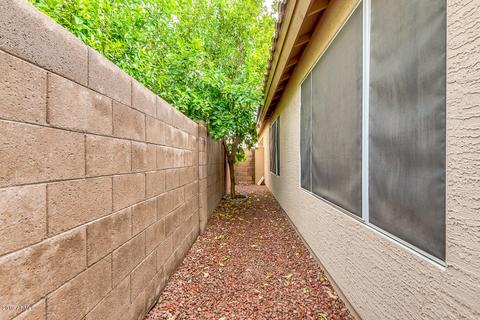 3930 E Morrow Dr, Phoenix, AZ 85050 photo 12