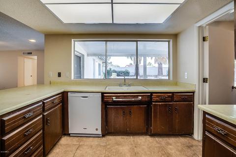 5108 W Echo Ln, Glendale, AZ 85302 photo 2