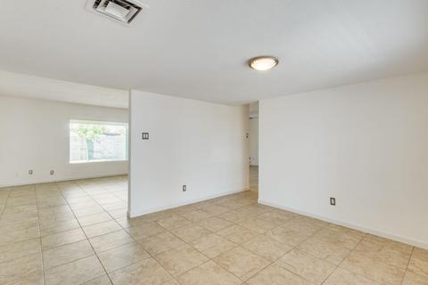 2932 E Windrose Dr, Phoenix, AZ 85032 photo 6
