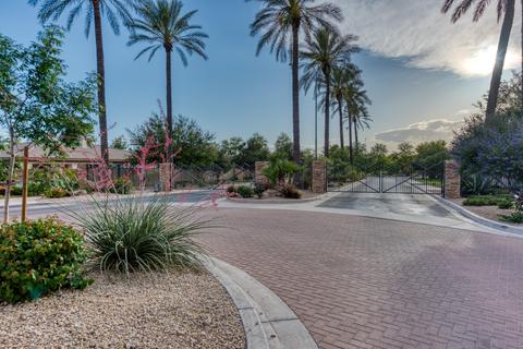 894 E County Down Dr, Chandler, AZ 85249 photo 18