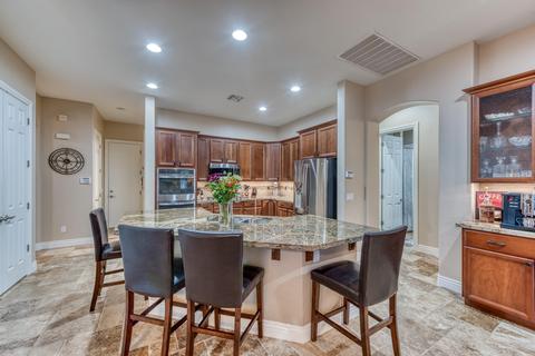 894 E County Down Dr, Chandler, AZ 85249 photo 5