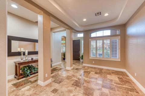 894 E County Down Dr, Chandler, AZ 85249 photo 3