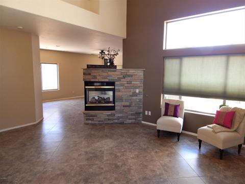 4008 E Ironhorse Rd, Gilbert, AZ 85297 photo 3