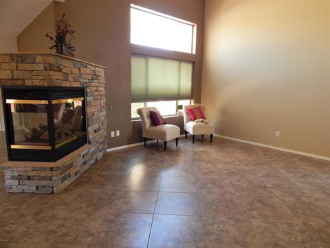 4008 E Ironhorse Rd, Gilbert, AZ 85297 photo 2