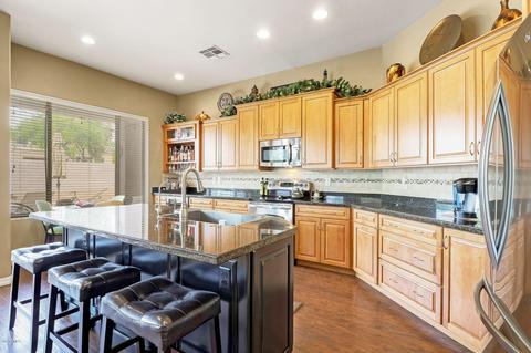 5220 E Patrick Ln, Phoenix, AZ 85054 photo 10