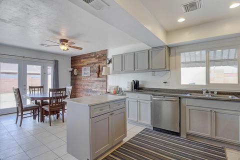 8010 W Earll Dr, Phoenix, AZ 85033 photo 17