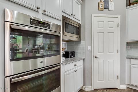 4043 E Comstock Dr, Gilbert, AZ 85296 photo 18
