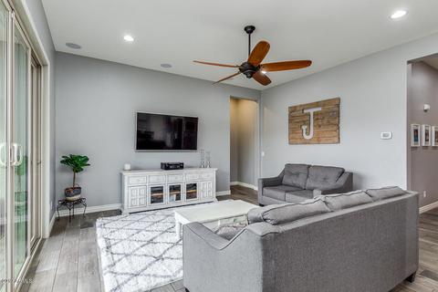 4043 E Comstock Dr, Gilbert, AZ 85296 photo 11