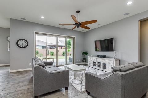 4043 E Comstock Dr, Gilbert, AZ 85296 photo 12