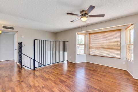 4546 E Lynne Ln, Phoenix, AZ 85042 photo 3