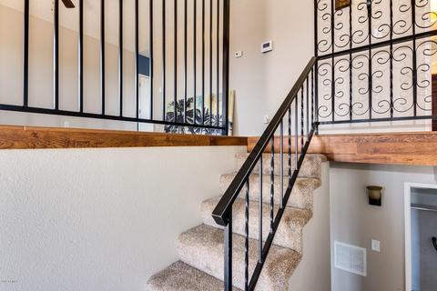 4546 E Lynne Ln, Phoenix, AZ 85042 photo 2