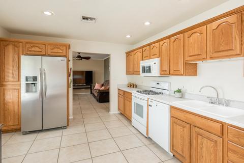2042 W Aster Dr, Phoenix, AZ 85029 photo 6