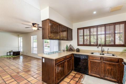 926 E Le Marche Ave, Phoenix, AZ 85022 photo 2