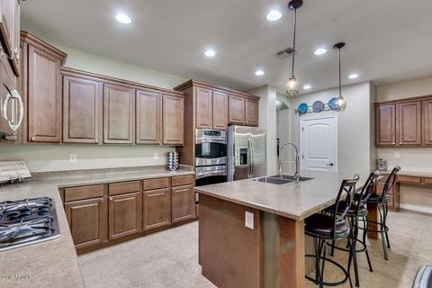 2445 E Narrowleaf Dr, Gilbert, AZ 85298 photo 3