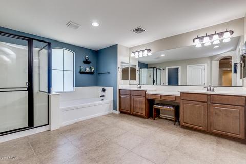 2445 E Narrowleaf Dr, Gilbert, AZ 85298 photo 9