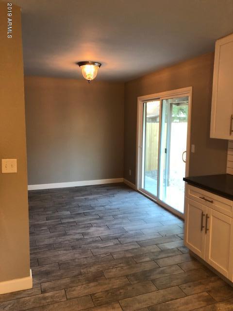 239 E Vine Cir, Mesa, AZ 85210 photo 4