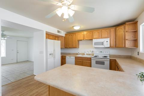 3528 E Helena Dr, Phoenix, AZ 85032 photo 7