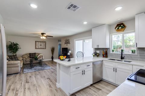 1905 E Pegasus Dr, Tempe, AZ 85283 photo 7