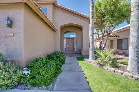 1709 E Tremaine Ave, Gilbert, AZ 85234 photo 2