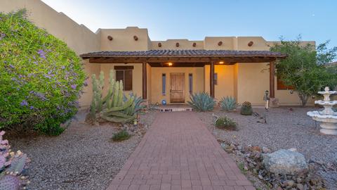 918 E Frontier St, Apache Junction, AZ 85119 photo 1
