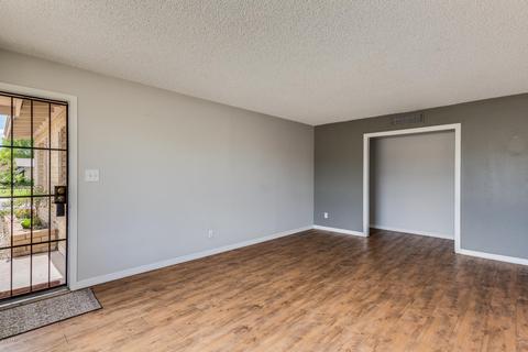 1504 E Palmcroft Dr, Tempe, AZ 85282 photo 3