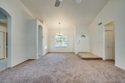 933 E Cullumber St, Gilbert, AZ 85234 photo 2