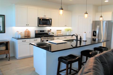 9851 E Kinetic Dr, Mesa, AZ 85212 photo 2