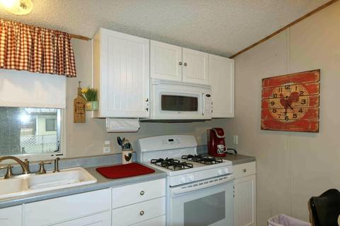 2047 Pinehaven Ln, Overgaard, AZ 85933 photo 14