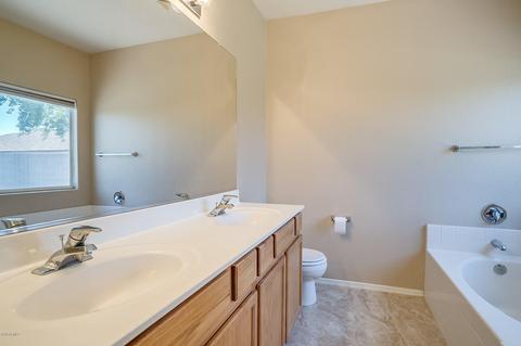 3824 E Thunderheart Trl, Gilbert, AZ 85297 photo 8