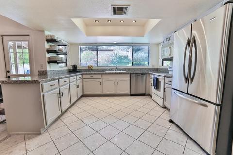 271 E Kroll Dr, Gilbert, AZ 85234 photo 12