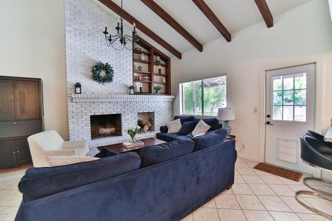 271 E Kroll Dr, Gilbert, AZ 85234 photo 17