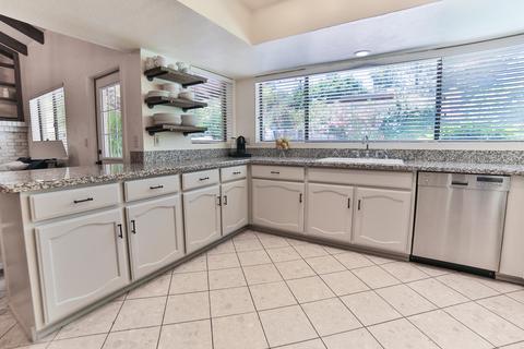 271 E Kroll Dr, Gilbert, AZ 85234 photo 13