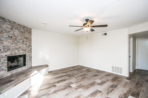 1124 E Rose Ln #16, Phoenix, AZ 85014 photo 7