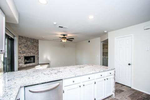 1124 E Rose Ln #16, Phoenix, AZ 85014 photo 13
