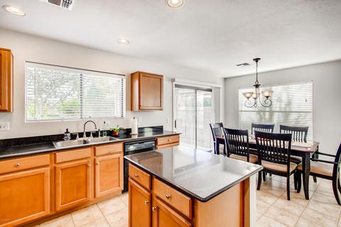 906 E Gwen St, Phoenix, AZ 85042 photo 3