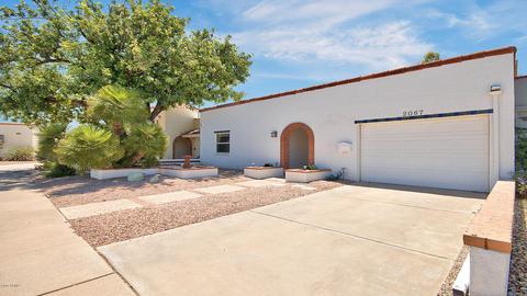 2067 E Cairo Dr, Tempe, AZ 85282 photo 2