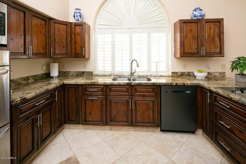 955 W Sherri Dr, Gilbert, AZ 85233 photo 8
