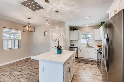 1832 E Crittenden Ln, Phoenix, AZ 85016 photo 9