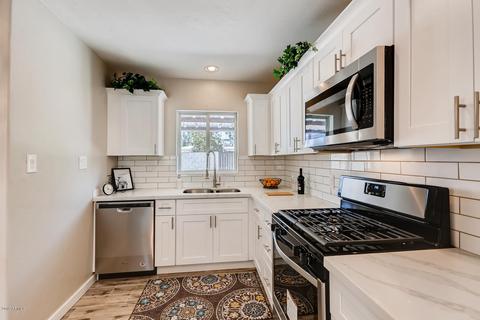 1832 E Crittenden Ln, Phoenix, AZ 85016 photo 8