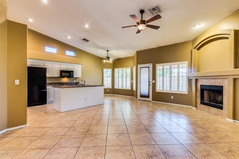 322 S Laguna Dr, Gilbert, AZ 85233 photo 8