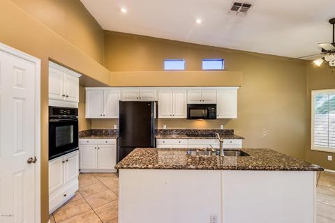322 S Laguna Dr, Gilbert, AZ 85233 photo 14