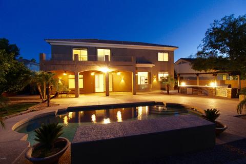 1534 E Catamaran Dr, Gilbert, AZ 85234 photo 2