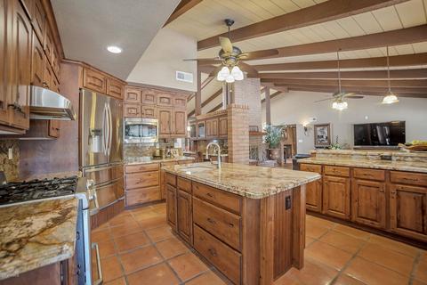 807 E Waltann Ln, Phoenix, AZ 85022 photo 10