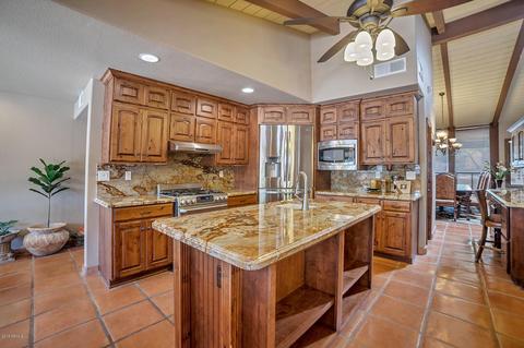 807 E Waltann Ln, Phoenix, AZ 85022 photo 11