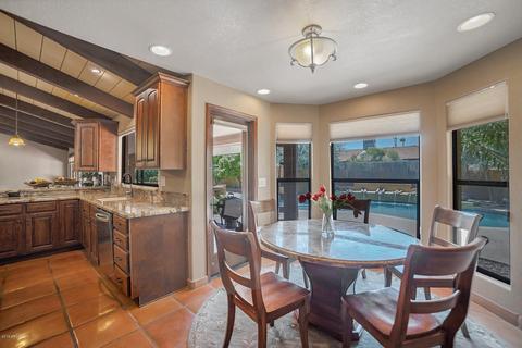 807 E Waltann Ln, Phoenix, AZ 85022 photo 12